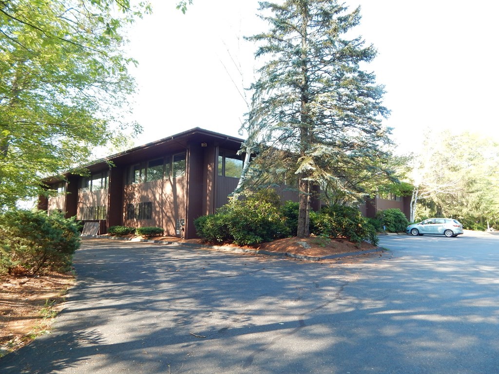 תמונה של הנכס: 409 Fortune Blvd, Milford