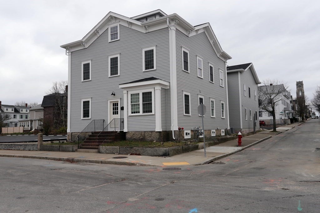 תמונה של הנכס: 899 Pleasant St #West, New Bedford