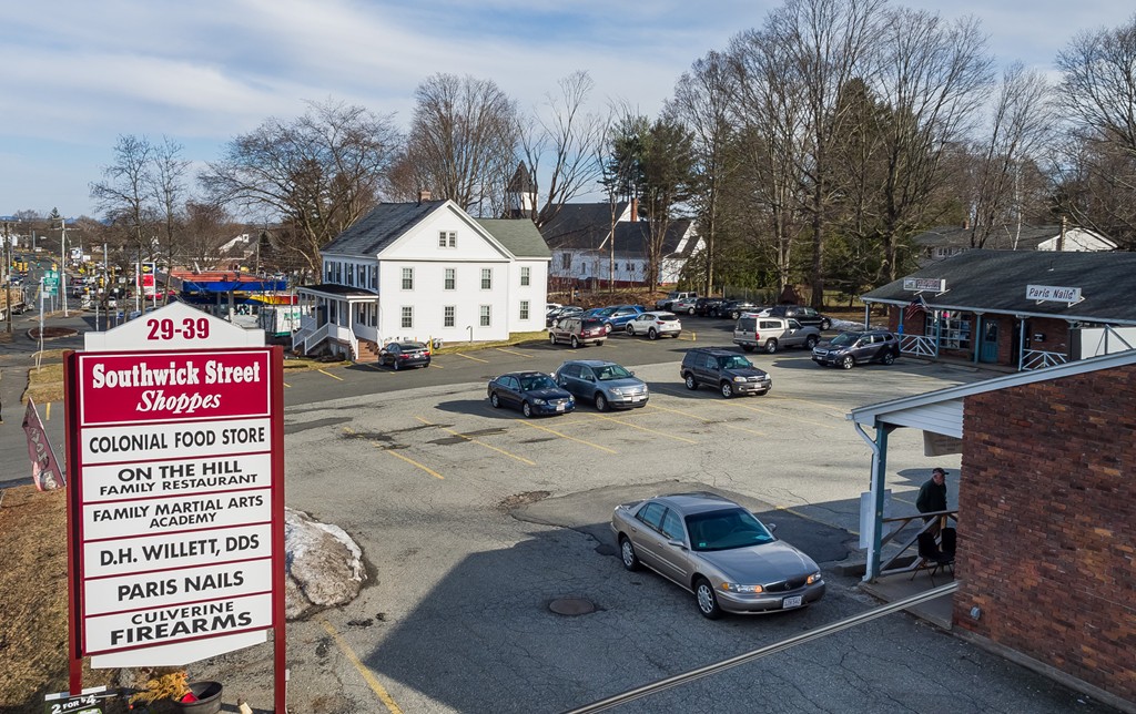 23-39 Southwick St, Agawam, MA 01030