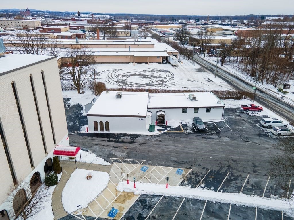 房源照片：229 Park Ave, West Springfield