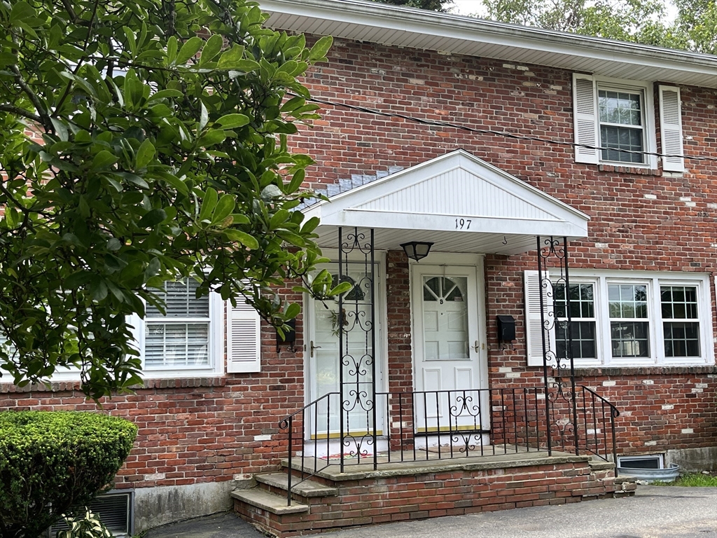 תמונה של הנכס: 197A West Shore Drive #A, Marblehead