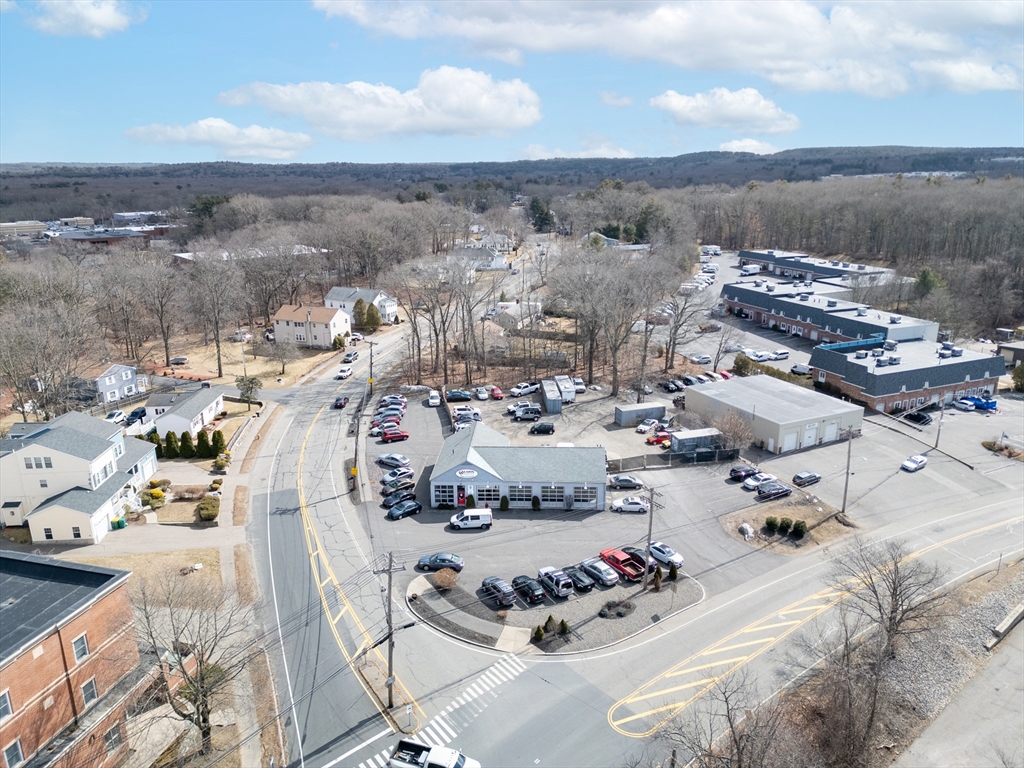 房源照片：900 Pleasant Street, Norwood