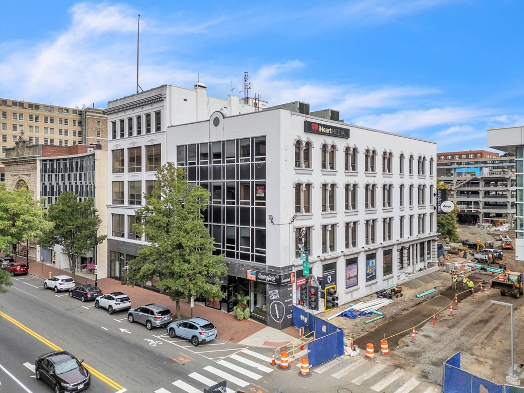 תמונה של הנכס: 1319-1323 Main St #350, Springfield