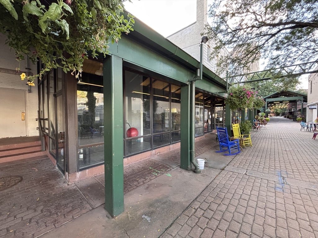 תמונה של הנכס: 1341 Main St #rear, Springfield