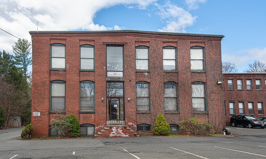 房源照片：320 Riverside Dr #1, Northampton