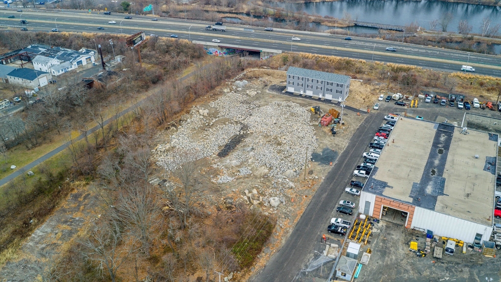 房源照片:000 Lawrence, Fall River