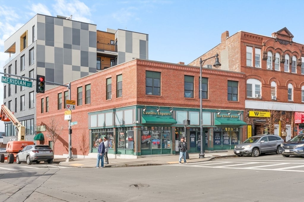 תמונה של הנכס: 230 Meridian St, Boston