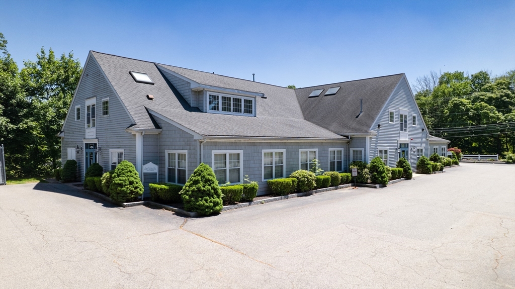 房源照片:7 Christy's Dr, Brockton