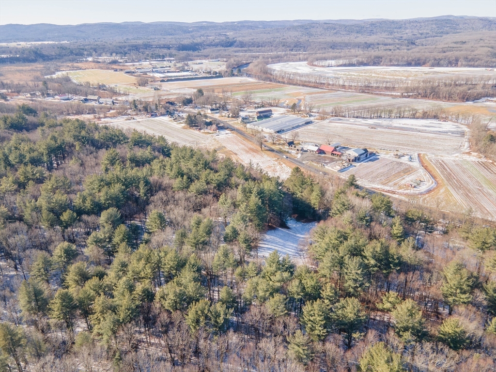 房源照片：0 Greenfield Road, Deerfield