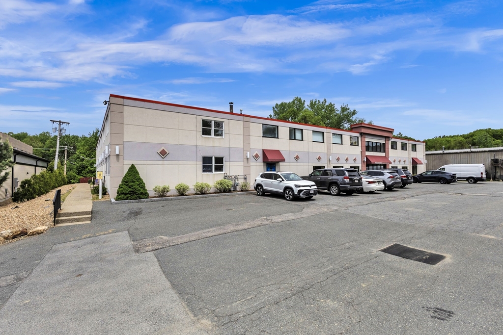 תמונה של הנכס: 344 Boston Post Road E, Marlborough