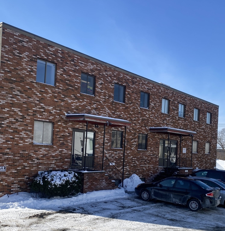תמונה של הנכס: 400 Hillside AV #8, Needham
