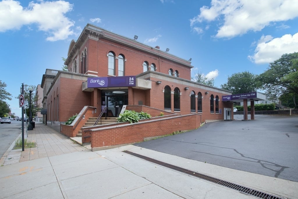 141 N Main St #1, Fall River, MA 02720
