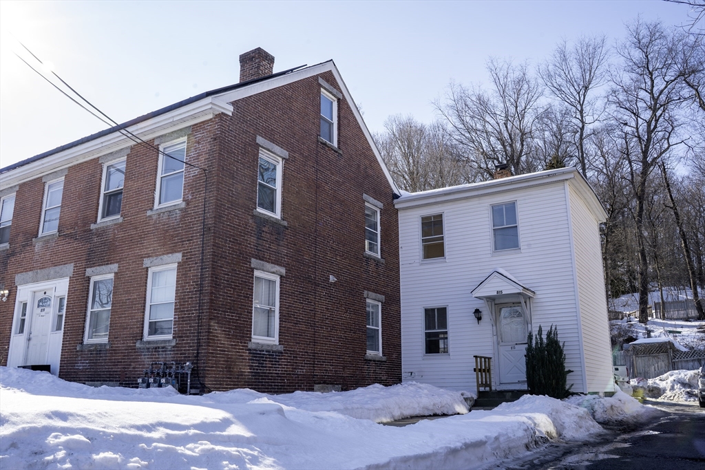 房源照片：815-819 River St, Fitchburg