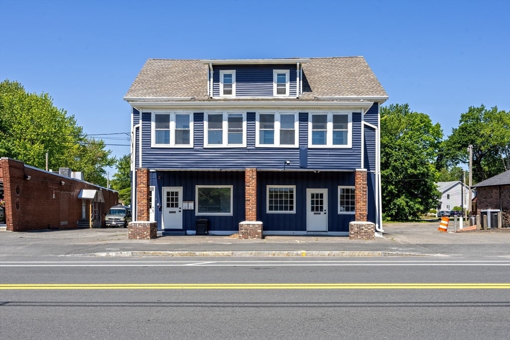 318 Newton Street #1, South Hadley, MA 01075