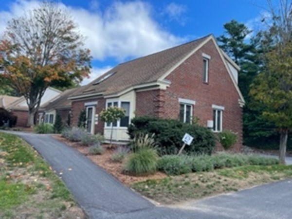 175 Derby St #4, Hingham, MA 02043