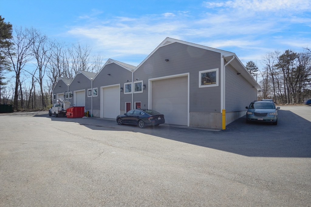 房源照片:593 Massachusetts Ave, Boxborough
