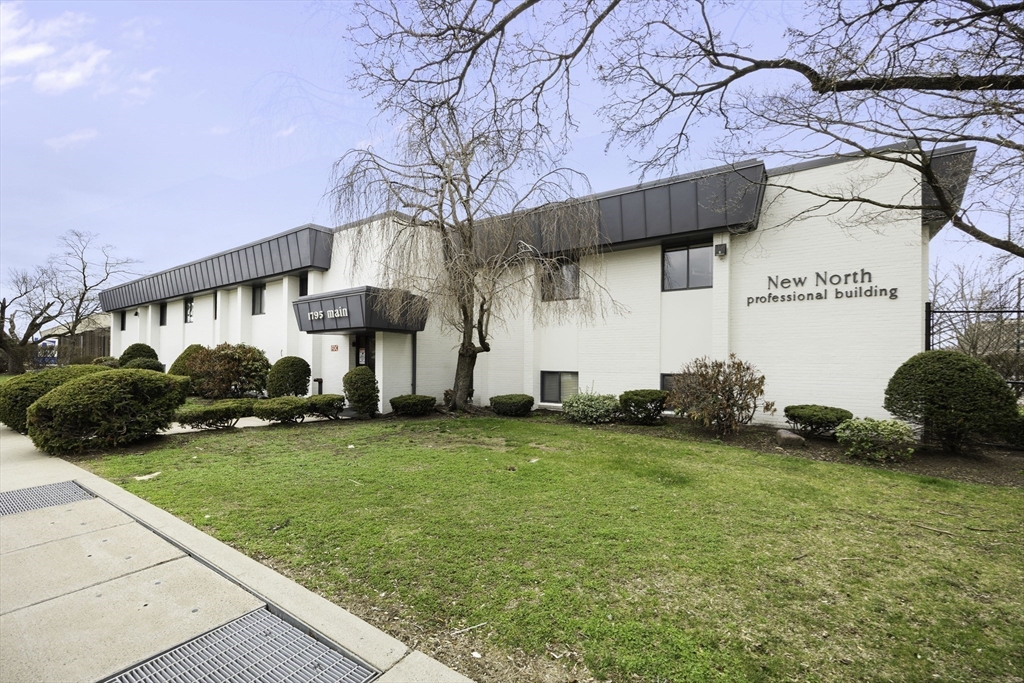 תמונה של הנכס: 1795 Main St #206, Springfield