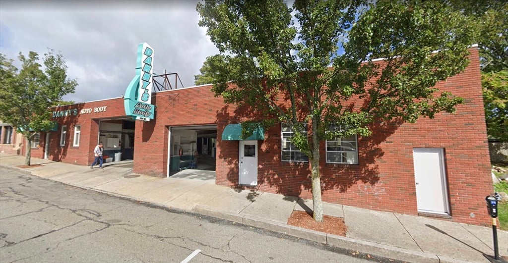 房源照片：223-225 Kempton Street, New Bedford