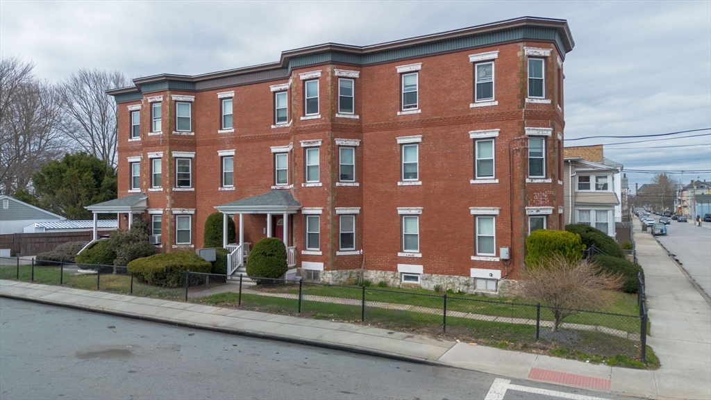 房源照片:1153 1157 Slade, Fall River
