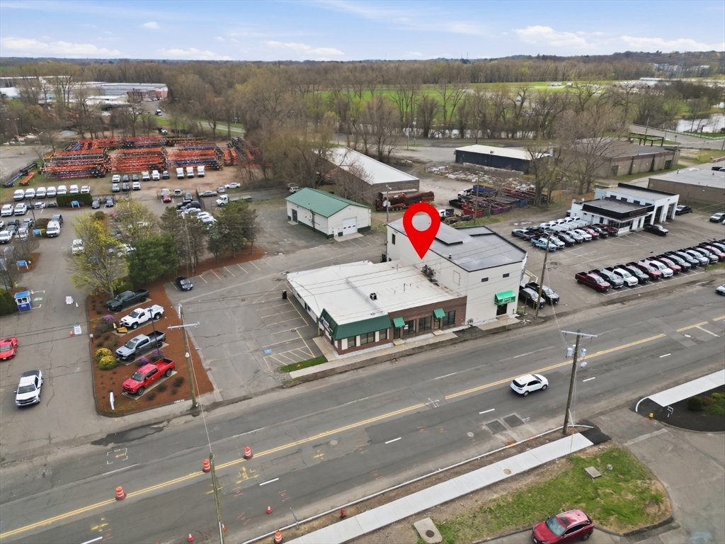 房源照片：751 Memorial Ave, West Springfield