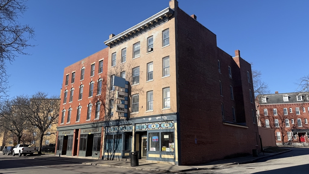 תמונה של הנכס: 101-107 Gorham Street, Lowell