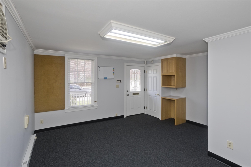 房源照片:902-910 Chicopee Street #1R, Chicopee