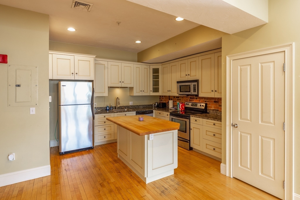תמונה של הנכס: 310 Court St #2, Plymouth