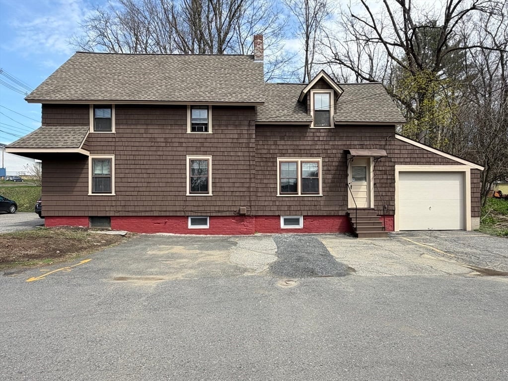 תמונה של הנכס: 30 Mohawk Trail, Greenfield