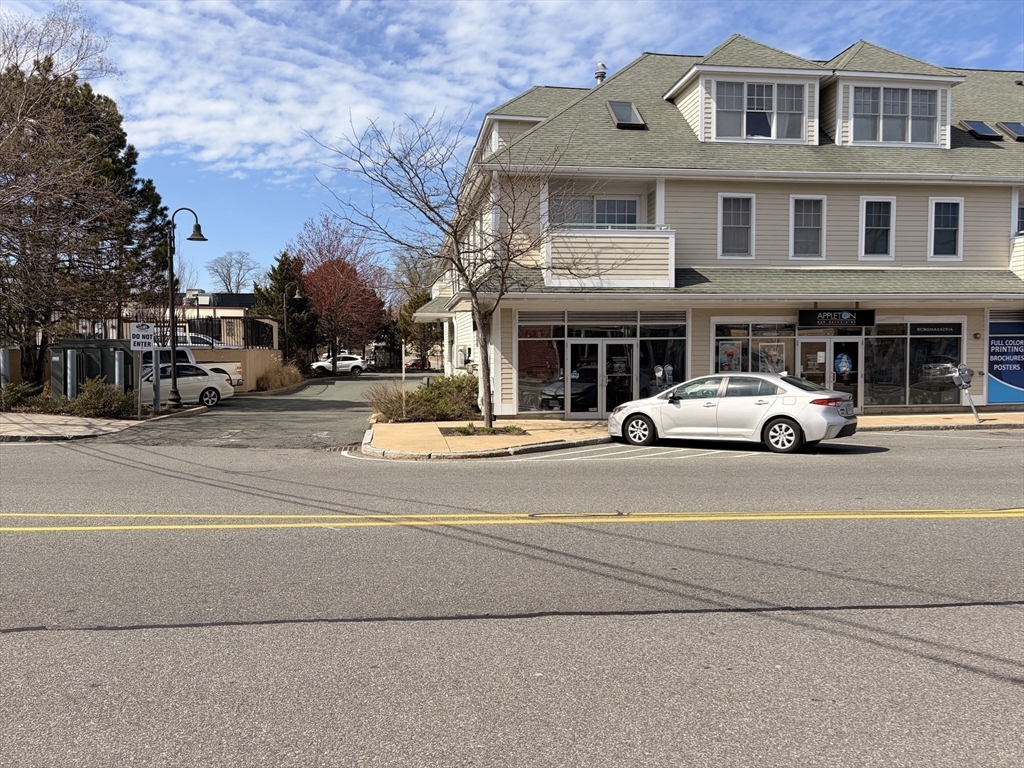 房源照片：29 Railroad Ave #2A, Gloucester
