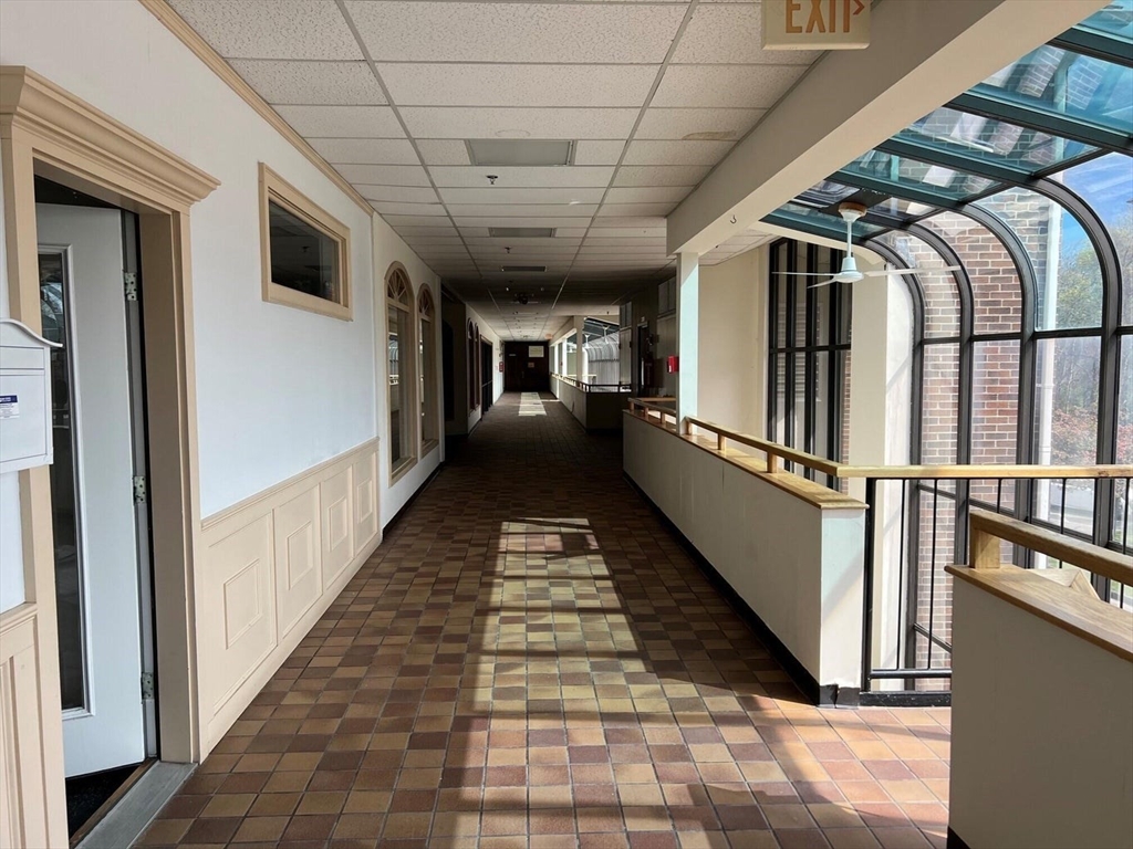 房源照片：205 Worcester Ct #3B, Falmouth