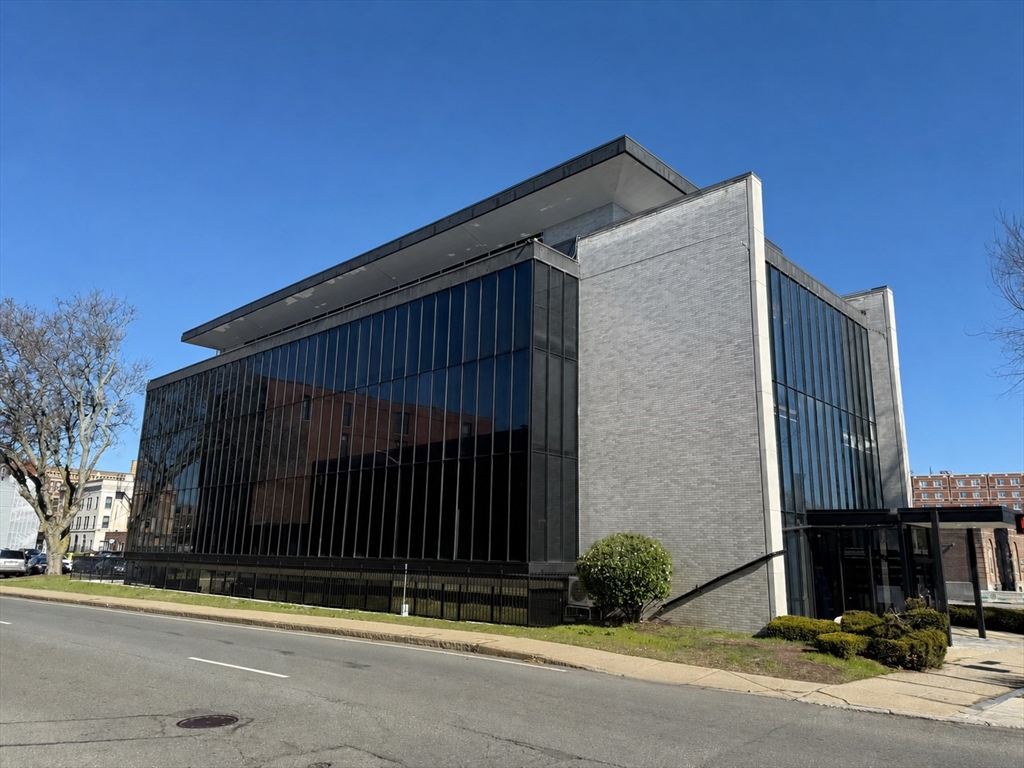 21 George St #400, Lowell, MA 01852