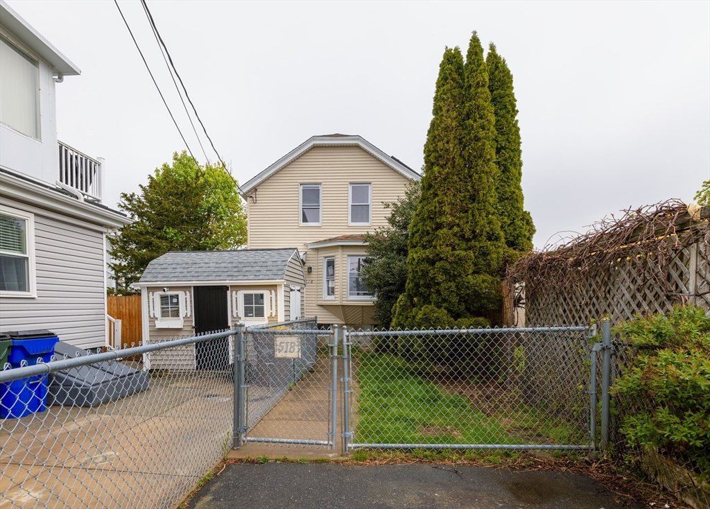 תמונה של הנכס: 518 Snell St, Fall River
