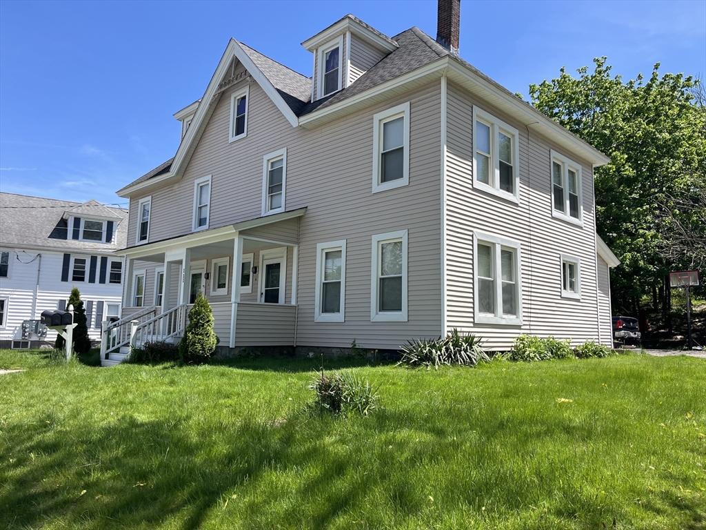 תמונה של הנכס: 111 Main St, Grafton