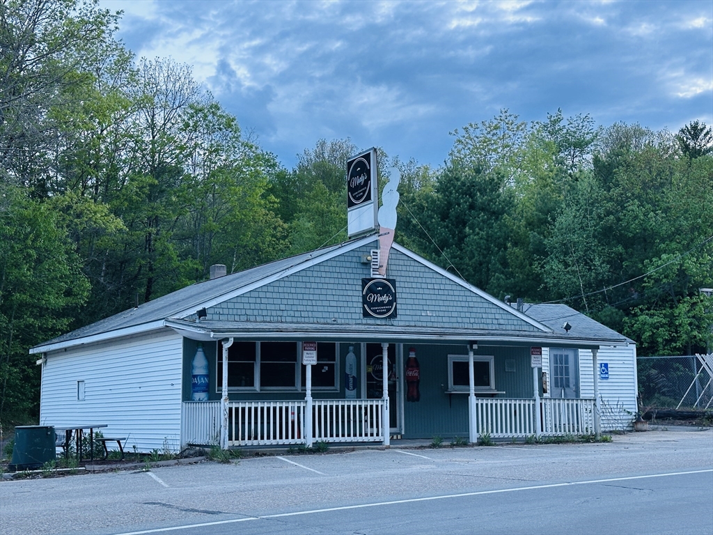 房源照片:529 E County, Rutland