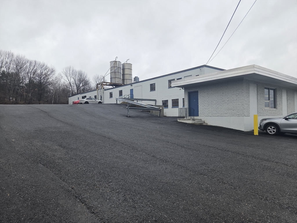 房源照片：214 Nashua Street, Leominster
