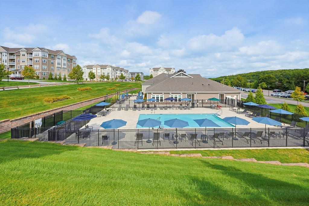 房源照片:4 Peters Farm Way #311, Westborough