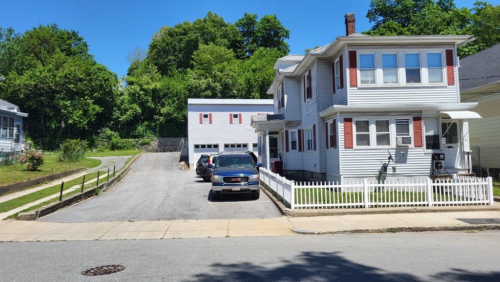 房源照片：55-59 White Street, Lowell