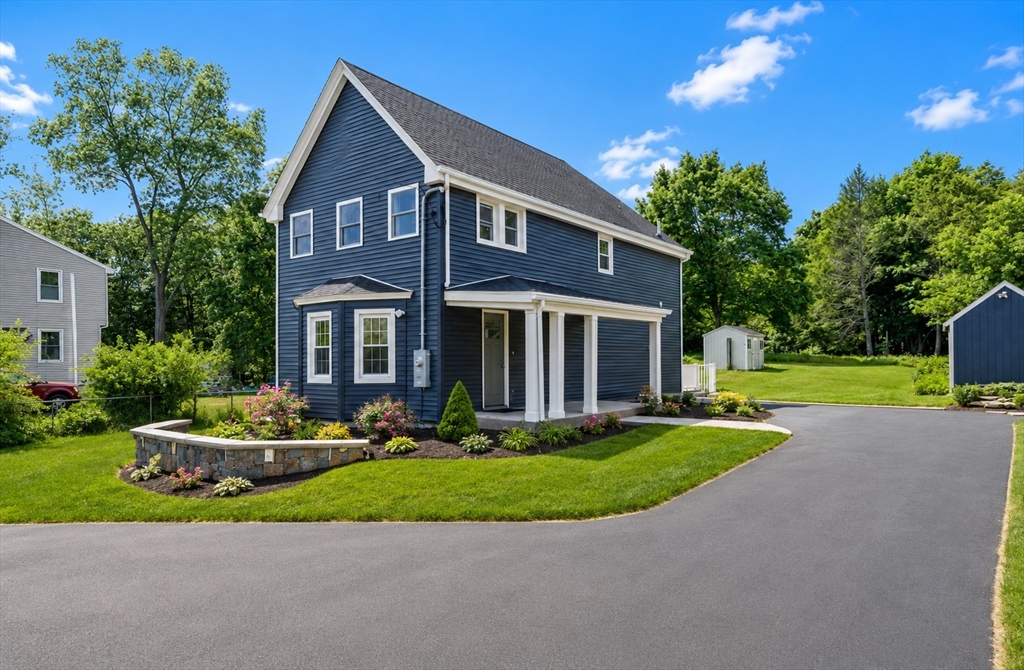 תמונה של הנכס: 1355 Central St, Stoughton