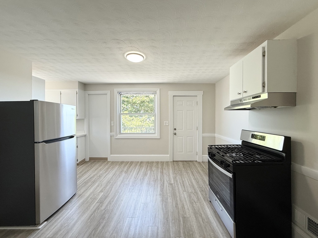 房源照片：73 Campbell Avenue #5, Revere