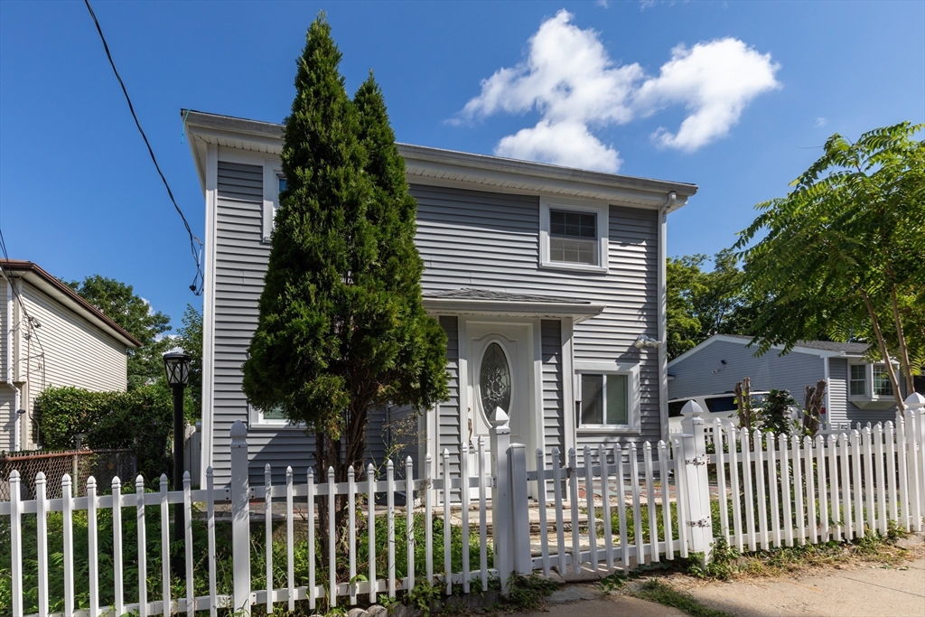 תמונה של הנכס: 452 Tecumseh St, Fall River