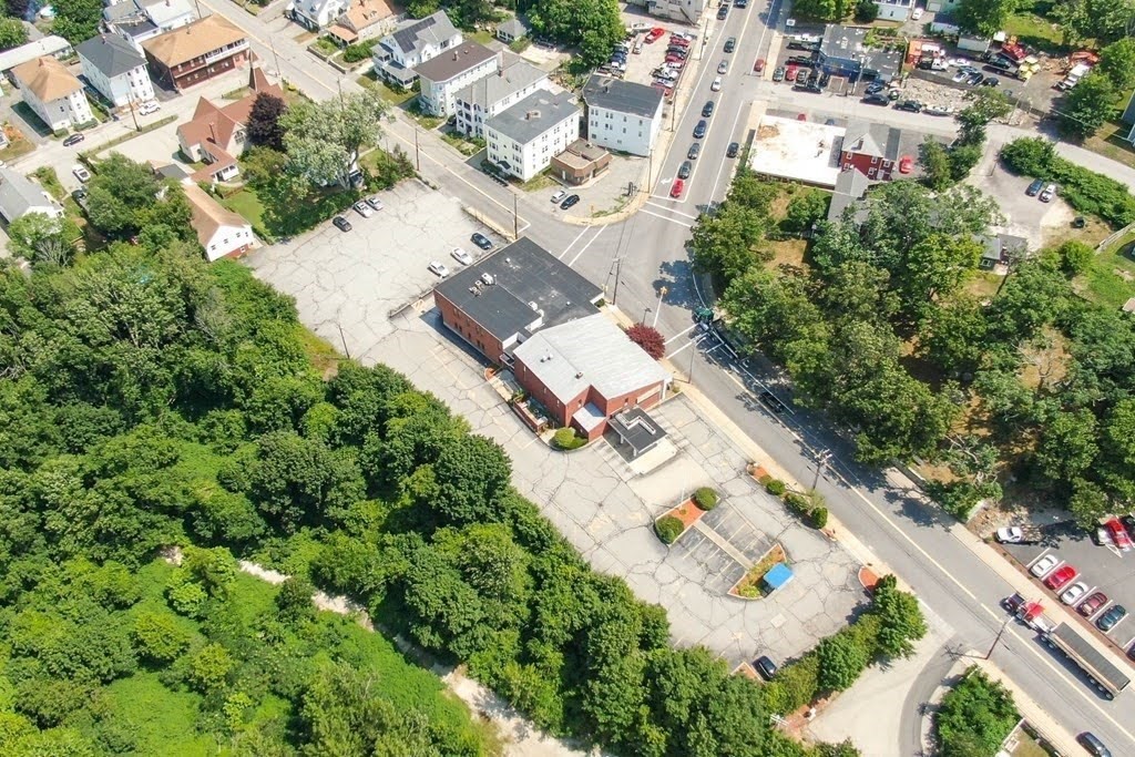 תמונה של הנכס: 1 N Main St, Webster