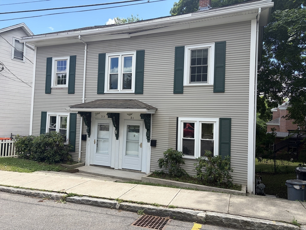 房源照片:21-23 Carew St, South Hadley