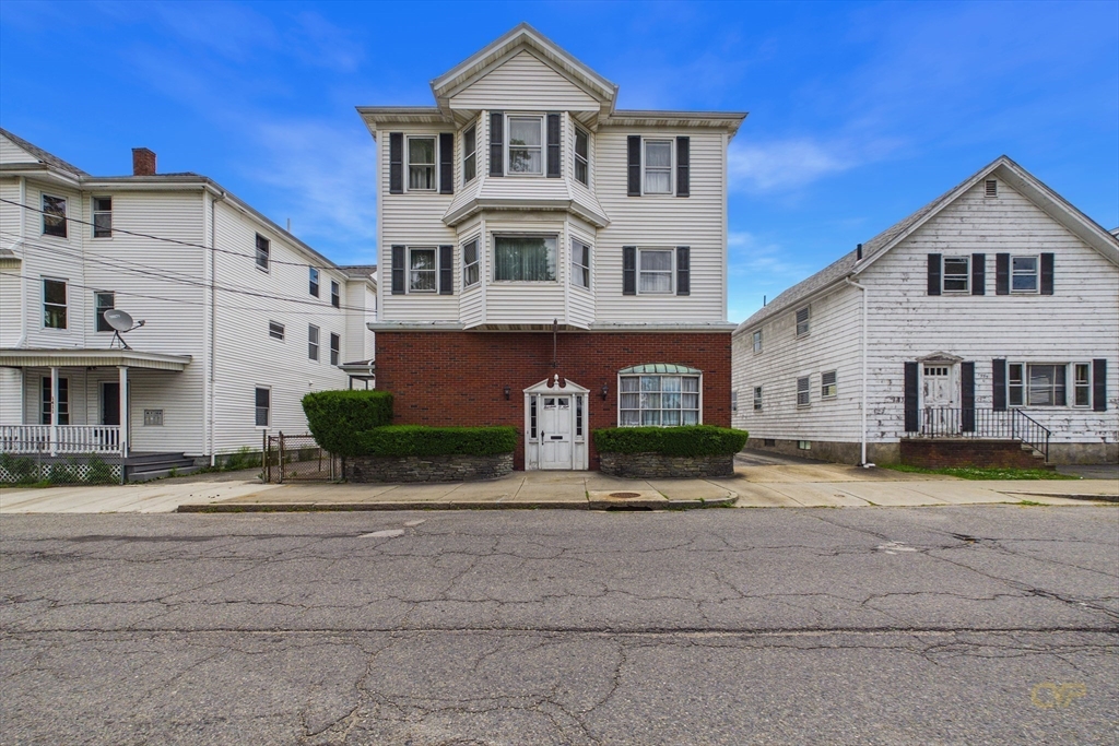 房源照片:1395-1405 N Main St, Fall River