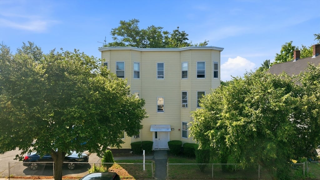 תמונה של הנכס: 109 Grover St, Springfield