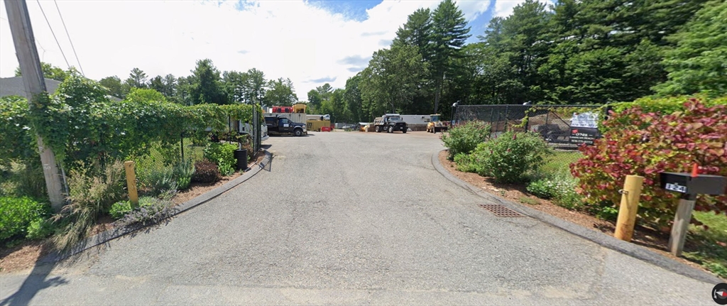 תמונה של הנכס: 124 Oak Hill Road, Westford