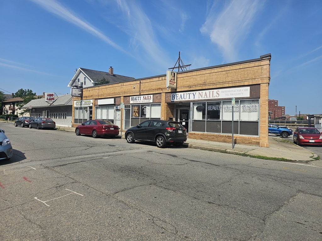 房源照片：820 North Main Street, Fall River