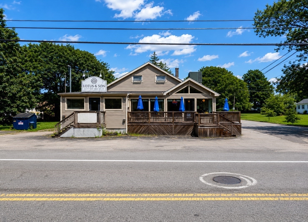 房源照片：379 Sconticut Neck Rd, Fairhaven