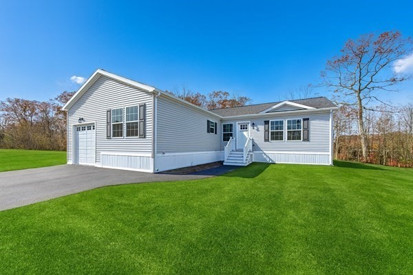 房源照片：121 East Washington Street #2, North Attleboro