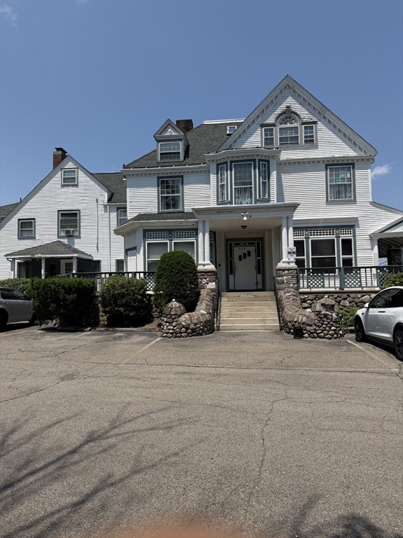 490 N Main St, Randolph, MA 02368