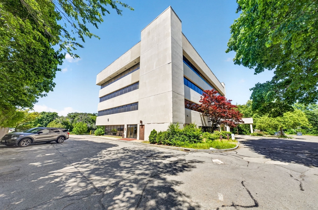 תמונה של הנכס: 247 N Main St, Randolph